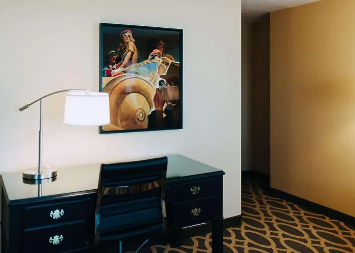 Bigelow Hotel And Residences, Ascend Hotel Collection