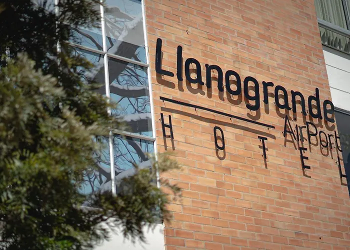 Llanogrande Airport By Bernalo Hotels