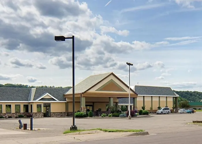 Norwood Inn & Suites Mankato