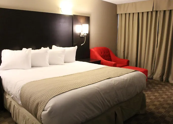 Days Inn & Suites By Wyndham North Bay Downtown