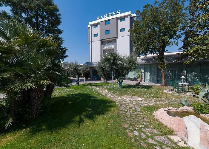 Hotel Harrys' Garden Abano Terme